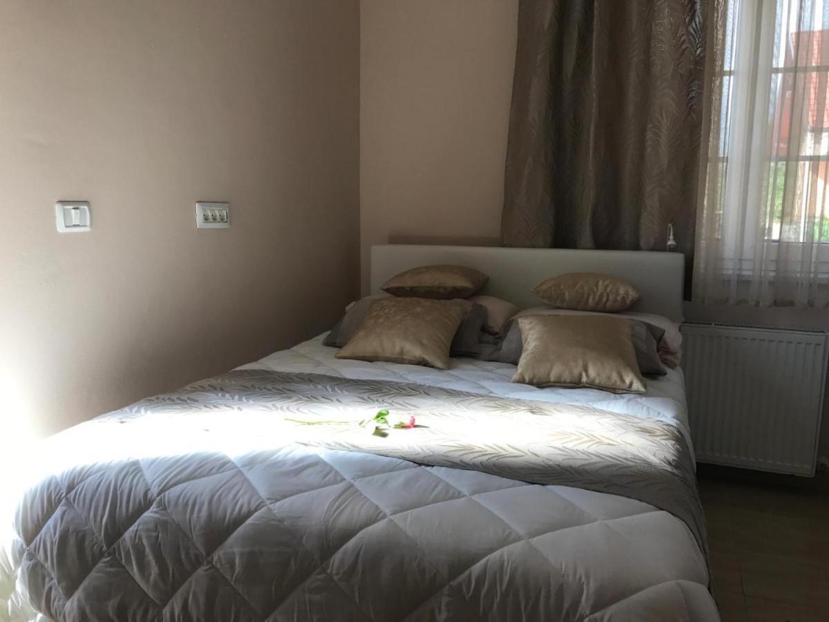 Linden Garden Apartment Postojna Luaran gambar