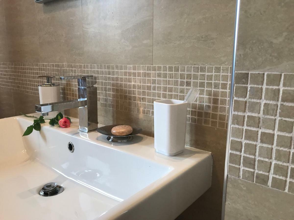 Linden Garden Apartment Postojna Luaran gambar