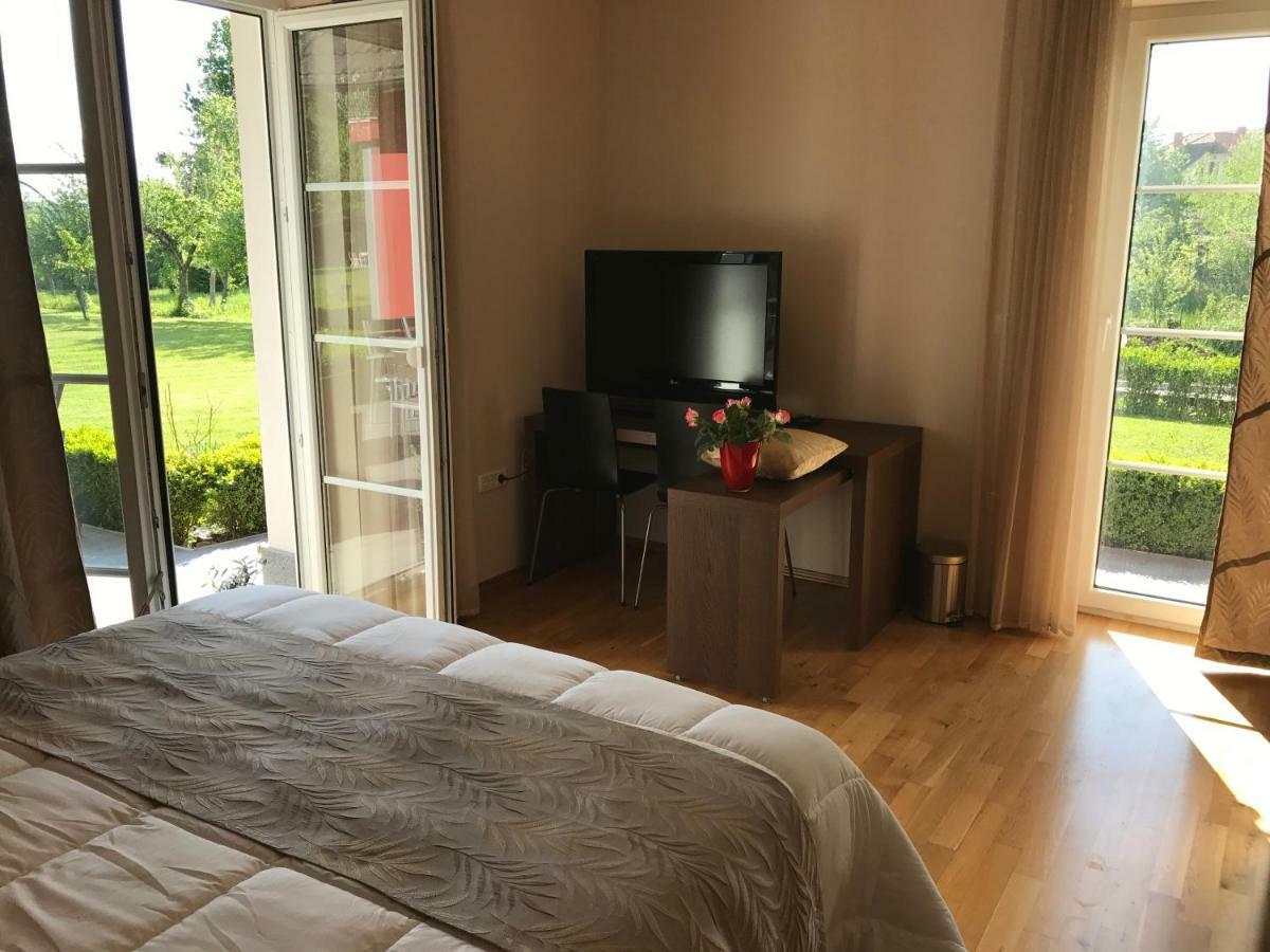 Linden Garden Apartment Postojna Luaran gambar